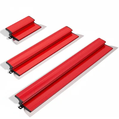 Trois spatules de lissage 25, 60 et 80 cm